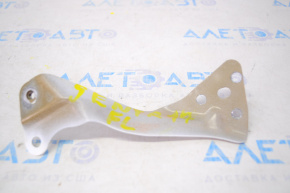 Left wing bracket Nissan Sentra 13-19