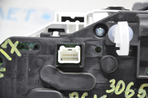 Instrument cluster Nissan Sentra 16-19 rest S 86k, water damage