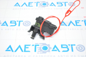 Fuel filler flap lock Porsche Cayenne 958 11-16