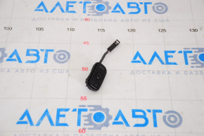 Radio control buttons right on the steering wheel Fiat 500 12-19