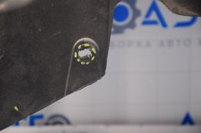 Rear right mudguard Ford Explorer 16-19 rest fastening defect
