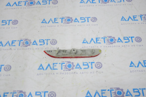 Reflector rear left Nissan Rogue Sport 17-19 turned white plastic on mount