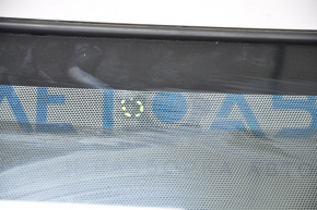 Windshield Nissan Rogue Sport 17-18 chip, sand