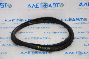 Door seal front left Mazda 3 14-18 BM