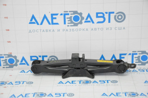 Jack Toyota Prius V 12-17