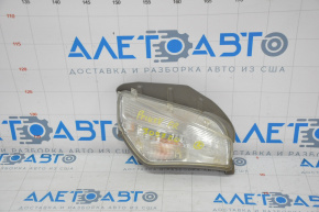 Right turn signal Toyota Prius V 12-14 prerest