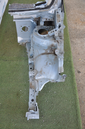 Front quarter left Toyota Prius V 12-17 blue