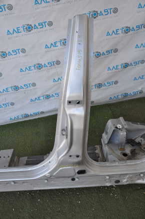 Quarter wing rear left Ford Focus mk3 11-18 4d silver, with central pillar