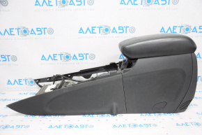 Console central armrest Jeep Grand Cherokee WK2 14-17 leather black, scratches, cracks