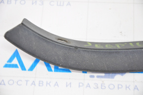 Rear left wing arch seal Jeep Grand Cherokee WK2 11-21 on the body, scratches