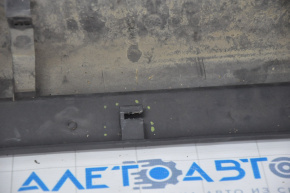 Left threshold Jeep Cherokee KL 14-23 structure, broken fastener
