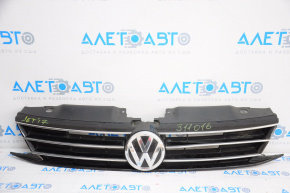 Grille radiator grill VW Jetta 15-18 USA with badge, with chrome