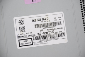 Radio tape recorder VW Passat b7 12-15 USA scratches, dead pixels, for parts