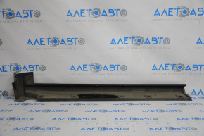 Front right threshold Jeep Compass 11-16 crack in the crepe, rubbed