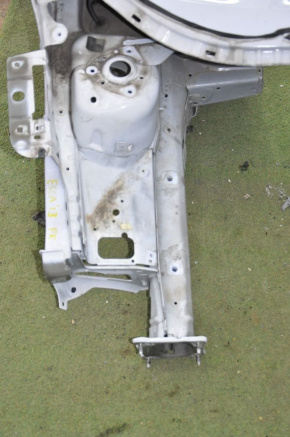 Front right quarter Ford Escape MK3 13-14 prerest, white