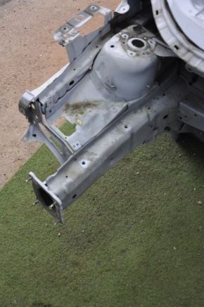Front right quarter Ford Escape MK3 13-14 prerest, white