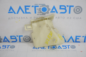 Rear bumper mount inner right Ford Focus mk3 15-18 rest 5d, non-factory hole