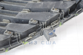 Radiator grill grill Hyundai Sonata 15-17 SE broken fastener, crack