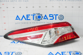 Light outer wing left Toyota Camry v70 18-20 halogen, light
