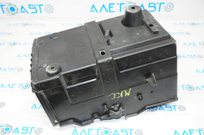 Lincoln MKC 15-19 Battery Case Without Caps
