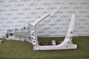 Quarter front left Jeep Cherokee KL 14-23 white with central pillar