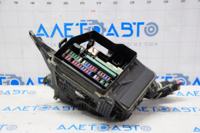 Lexus RX450h 10-15 Underhood Fuse Box No Cover