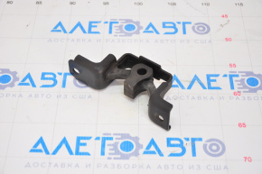 Nissan Sentra 20-24 Intake Pipe Bracket