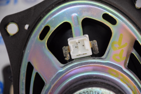 Speaker rear right Nissan Sentra 20-24