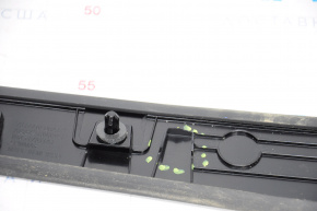 Rear left wing molding Nissan Sentra 20-24 broken fasteners