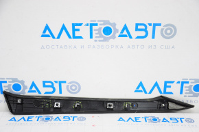 Rear right wing molding Nissan Sentra 20-24 3 fasteners broken