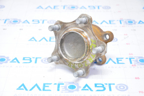 Rear right hub Nissan Sentra 20-24