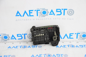 Battery distributor with terminal Chevrolet Cruze 11-16 broken fastener, scratches on cover