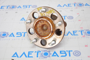 Rear right hub Kia Soul 14-19