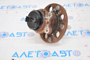 Rear right hub Kia Soul 14-19