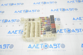 Honda CRZ 11-16 under-dash fuse box, housing and latches are broken