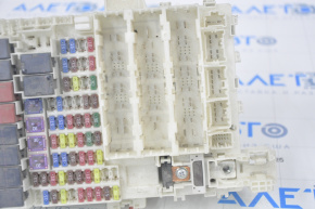 Honda CRZ 11-16 under-dash fuse box, housing and latches are broken