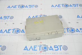 Infiniti FX35 03-08 underhood fuse box