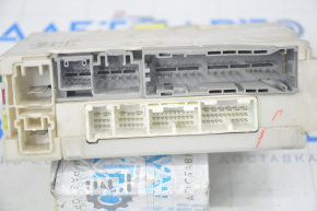 DRIVER SIDE FUSE RELAY JUNCTION BOX Lexus IS250 IS300 IS350