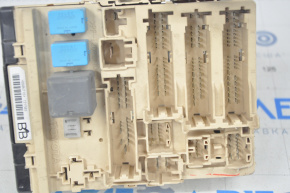 Left dash fuse box Lexus RX400h 06-06 broken housing