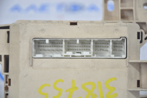 Fuse box under the dashboard Toyota Camry v40, broken fasteners