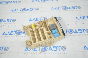 Fuse box under the dashboard Toyota Prius 30 10-11 breaks
