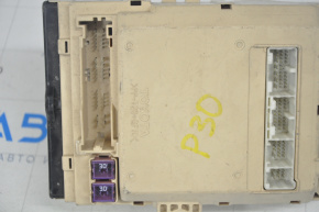 Fuse box under the dashboard Toyota Prius 30 10-11 breaks