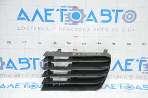 Lower left front bumper grille without fog lights Toyota Prius 20 04-09