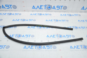 Wiper grille seal Toyota Prius 20 04-09