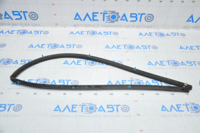 Wiper grille seal Toyota Prius 20 04-09