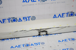 Left threshold Cadillac ATS 13-18 white, crack in crepe, rubbed