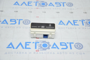 Toyota Prius 2004-05 Seat Belt Indicator