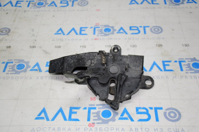 Toyota Prius 2009 hood lock