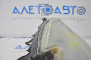 Headlight front right Toyota Prius 30 10-11 prerest, halogen, melted reflector, for polishing, drilled
