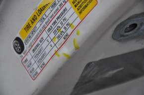 Body pillar central left Cadillac ATS 13-18 butts, sawed off